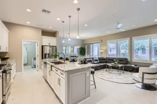 Photo #3: 6677550 Listing 