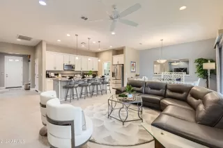 Photo #6: 6677550 Listing 