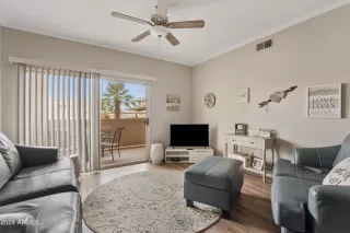 Photo #3: 6677555 Listing