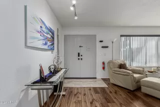 Photo #3: 6677579 Listing