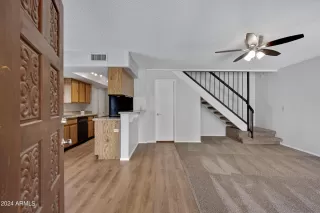 Photo #3: 6677610 Listing 