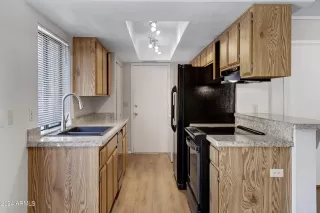 Photo #6: 6677610 Listing 