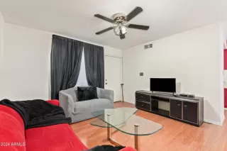 Photo #4: 6677654 Listing