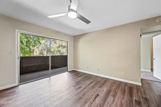 Photo #4: 6677815 Listing