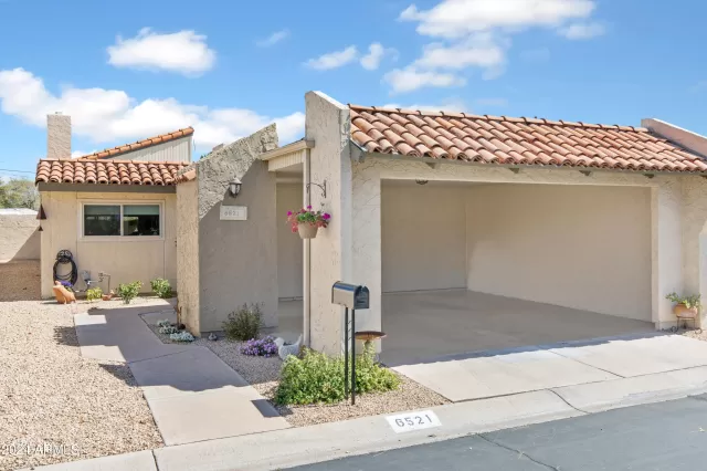 MLS: 6677939 Condo For Sale