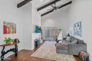 Photo #3: 6677939 Listing