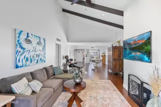 Photo #4: 6677939 Listing