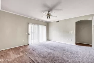 Photo #4: 6677967 Listing