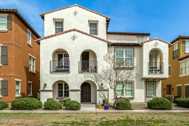 MLS: 6678215 Condo For Sale