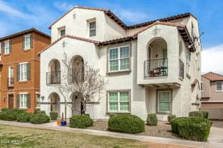 Photo #4: 6678215 Listing