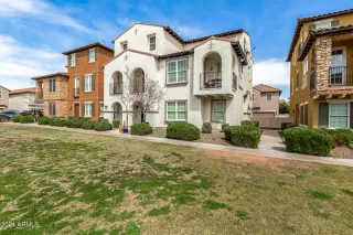 Photo #5: 6678215 Listing