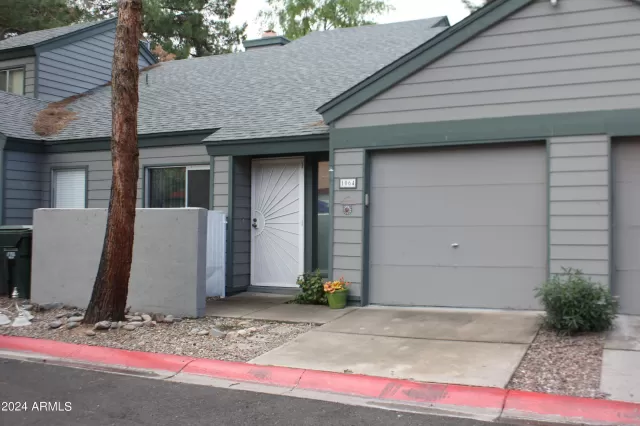 MLS: 6678245 Condo For Sale