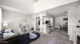 Photo #5: 6678295 Listing