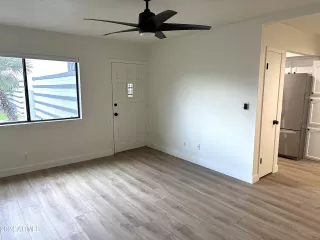 Photo #3: 6678395 Listing