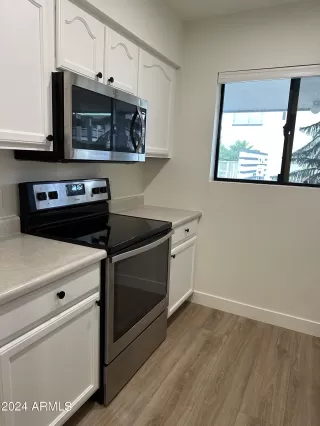 Photo #6: 6678395 Listing