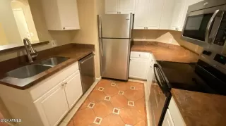 Photo #5: 6678419 Listing 