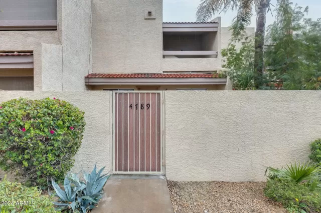 MLS: 6678464 Condo For Sale