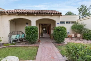 Photo #3: 6678467 Listing