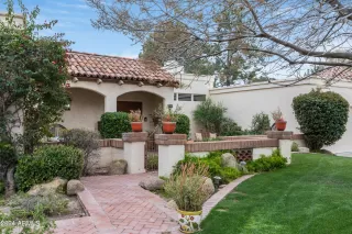 Photo #4: 6678467 Listing