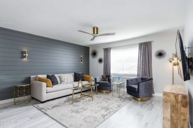 MLS: 6678484 Condo For Sale