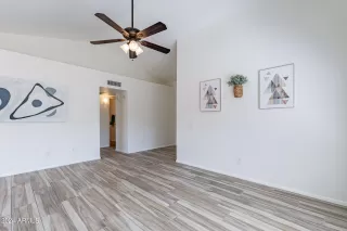 Photo #2: 6678529 Listing 