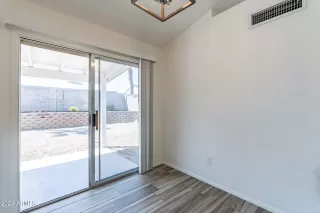 Photo #6: 6678529 Listing 