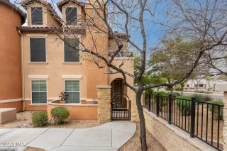 Photo #2: 6678823 Listing