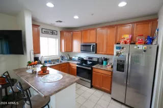 Photo #5: 6679047 Listing 