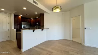 Photo #5: 6679237 Listing 