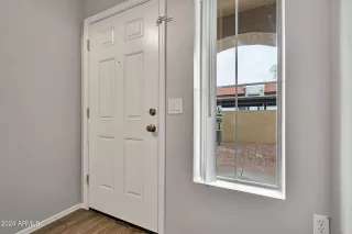 Photo #5: 6679549 Listing