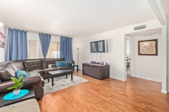 MLS: 6679651 Condo For Sale