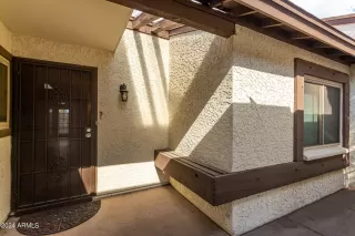 Photo #2: 6679728 Listing