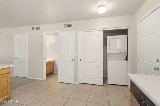 Photo #3: 6679891 Listing 