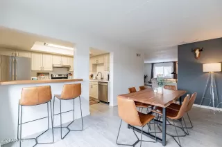 Photo #3: 6680029 Listing 