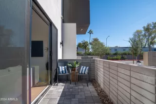 Photo #2: 6680195 Listing 