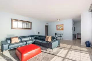 Photo #3: 6680213 Listing