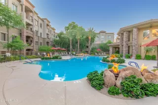 Photo #2: 6680244 Listing 