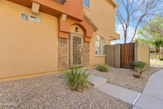 Photo #5: 6680245 Listing