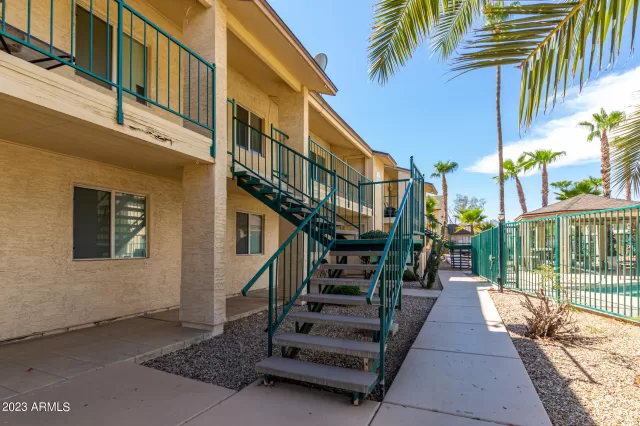 MLS: 6680250 Condo For Sale