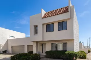 Photo #4: 6680259 Listing