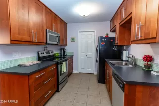 Photo #2: 6680470 Listing