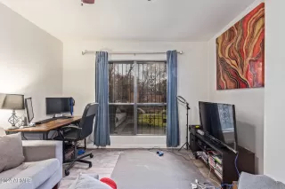 Photo #4: 6680513 Listing