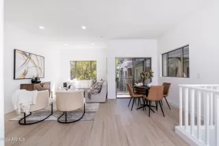 Photo #3: 6680597 Listing