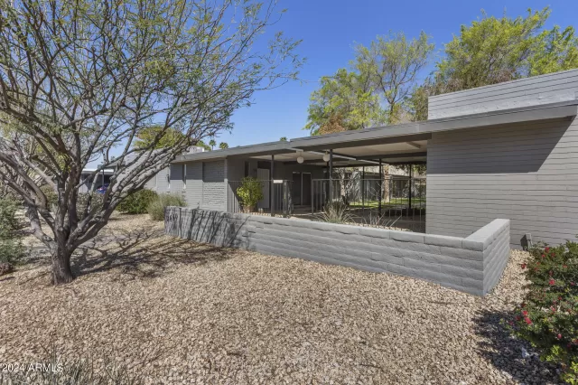 MLS: 6680704 Condo For Sale