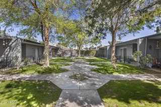 Photo #4: 6680704 Listing