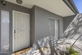 Photo #6: 6680704 Listing