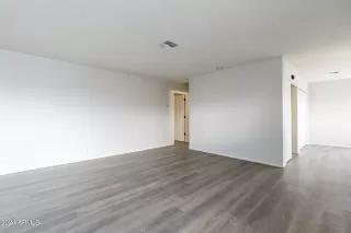 Photo #4: 6680771 Listing