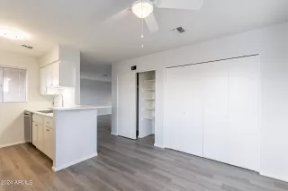 Photo #6: 6680771 Listing