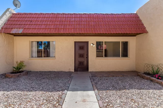 MLS: 6680900 Condo For Sale