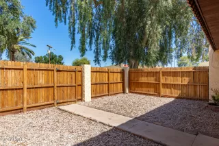 Photo #6: 6680900 Listing 